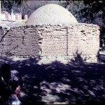 کد 26: (ارسالی آقای امیرباقری): قبر آخوند (واقع در بلوار چشم آخوند خوانسار)